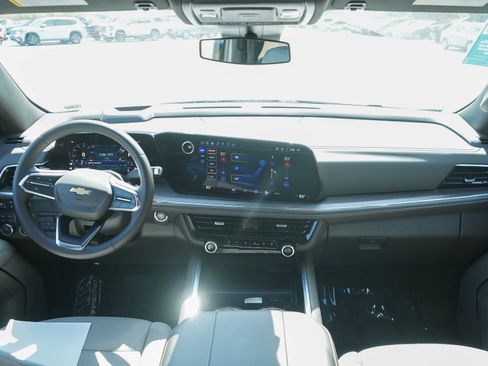 Used 2025 Chevrolet Suburban LS w/ Max Trailering Package AWD/4WD image 14