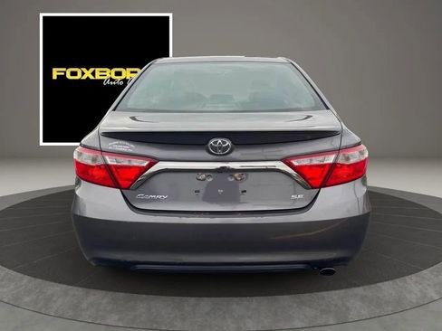 Used 2015 Toyota Camry SE image 6