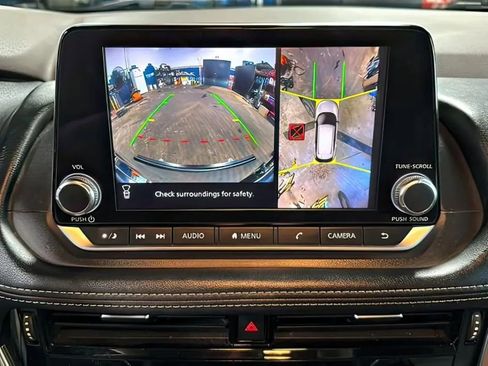 Used 2021 Nissan Rogue SV image 21