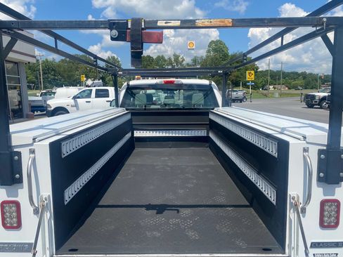 Used 2019 Ford F350 XL w/ Power Equipment Group RWD image 35