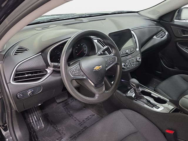 Used 2025 Chevrolet Malibu LT FWD image 16
