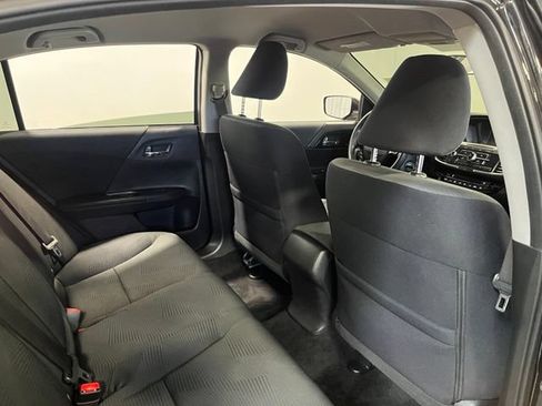 Used 2017 Honda Accord LX image 15