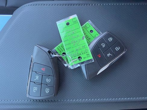 Used 2024 Chevrolet Equinox EV LT w/ Active Safety Package 3 image 39