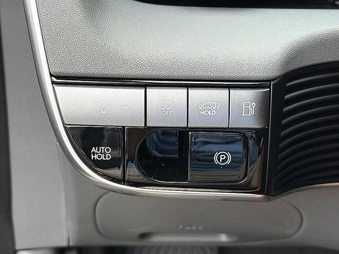 New 2026 Hyundai Ioniq 5 SEL AWD/4WD image 15