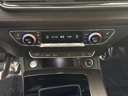 Used 2023 Audi Q5 2.0T Premium Plus w/ Premium Plus Package image 12