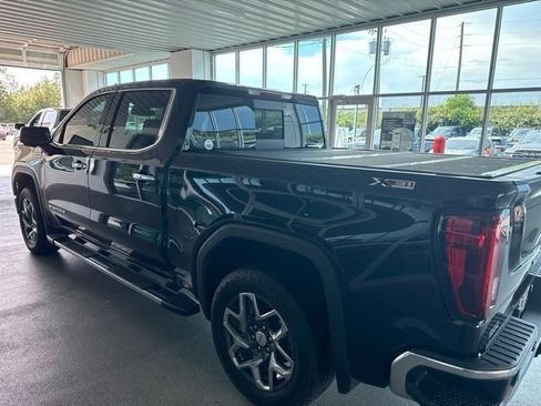 Used 2024 GMC Sierra 1500 SLT w/ SLT Premium Plus Package AWD/4WD image 9