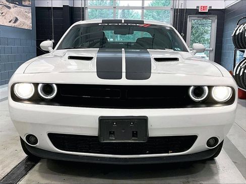 Used 2022 Dodge Challenger SXT w/ Blacktop Package AWD/4WD image 2