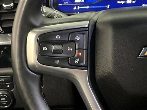 Used 2025 Chevrolet Silverado 1500 LT image 12