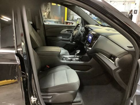 Used 2023 Chevrolet Traverse LT AWD/4WD image 22