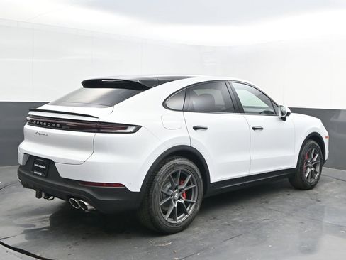 New 2025 Porsche Cayenne S image 9