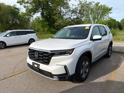 Used 2024 Honda Pilot EX-L image 8