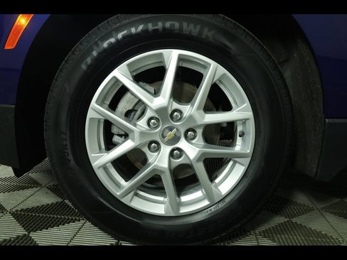 Used 2023 Chevrolet Equinox LT image 11