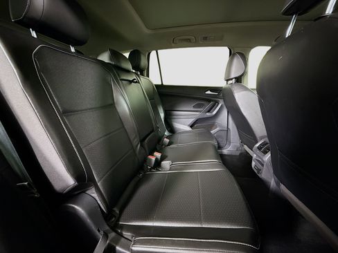 Used 2021 Volkswagen Tiguan SE FWD image 27