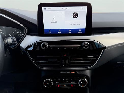 Used 2020 Ford Escape SEL image 18