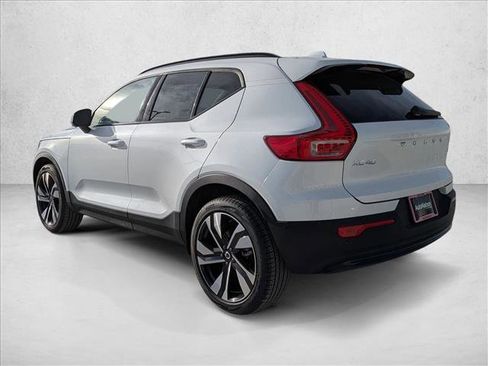 New 2026 Volvo XC40 B5 Ultra w/ Climate Package image 9