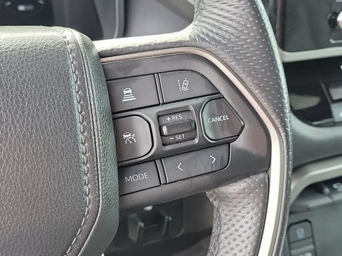 Used 2025 Toyota Sequoia SR5 AWD/4WD image 30