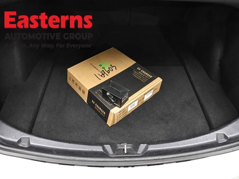 Used 2018 Tesla Model 3 Long Range image 9