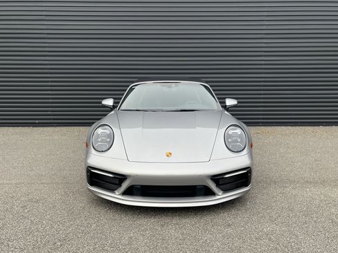 Certified 2023 Porsche 911 Carrera w/ Sportdesign Package image 6