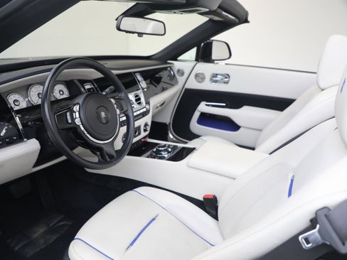 Certified 2017 Rolls-Royce Dawn image 27