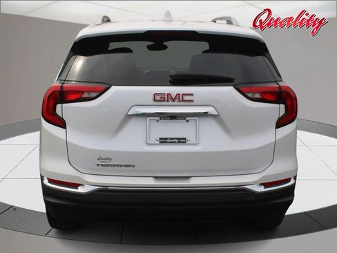 Used 2021 GMC Terrain SLT image 4