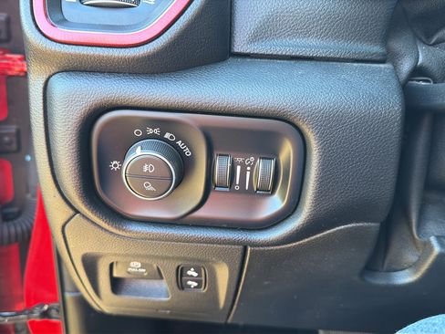 Used 2019 RAM 1500 Rebel w/ Rebel Level 1 Equipment Group AWD/4WD image 19
