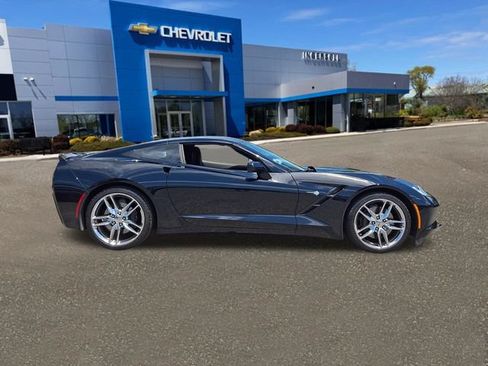 Used 2016 Chevrolet Corvette Stingray Coupe RWD image 24