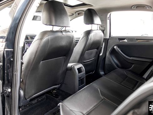 Used 2015 Volkswagen Jetta TDI SEL image 31