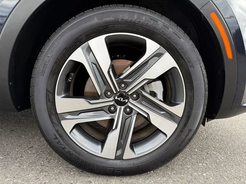 Certified 2023 Kia Sorento SX Prestige AWD/4WD image 9