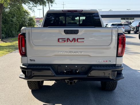 New 2026 GMC Sierra 1500 AT4X AWD/4WD image 9