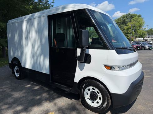 Used 2024 Chevrolet Brightdrop 400 w/ Commercial Equipment Package AWD/4WD image 3