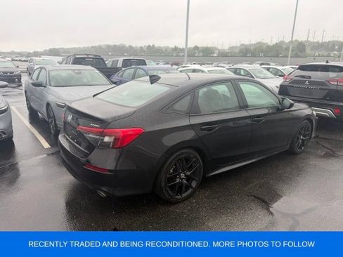 Used 2024 Honda Civic Sport image 2