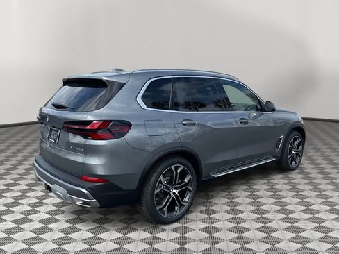 New 2026 BMW X5 xDrive50e w/ Premium Package image 5