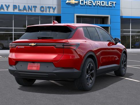 New 2026 Chevrolet Equinox EV LT FWD image 4