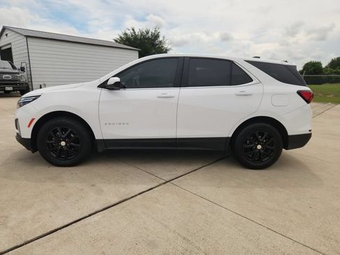 Used 2024 Chevrolet Equinox LT AWD/4WD image 4