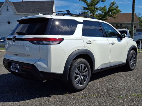 Certified 2023 Nissan Pathfinder SV AWD/4WD image 6