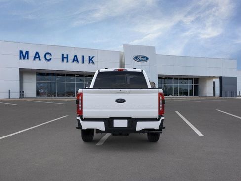 New 2026 Ford F250 Lariat w/ Black Appearance Package image 5