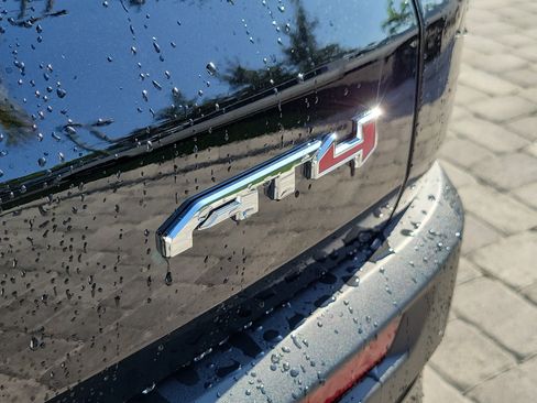 New 2026 GMC Acadia AT4 w/ Luxury Package AWD/4WD image 7