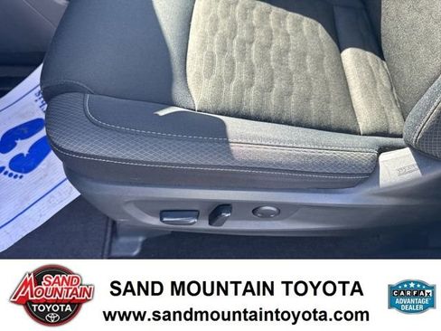 Used 2025 Nissan Pathfinder SV image 15