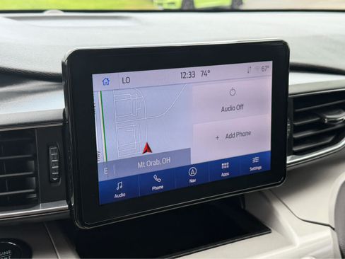 Used 2023 Ford Explorer XLT w/ Equipment Group 202A AWD/4WD image 30