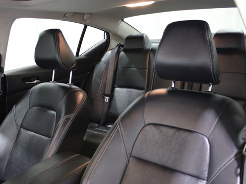 Used 2025 Nissan Altima 2.5 SL image 5