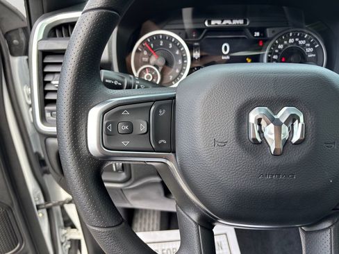 New 2026 RAM 1500 Express AWD/4WD image 21