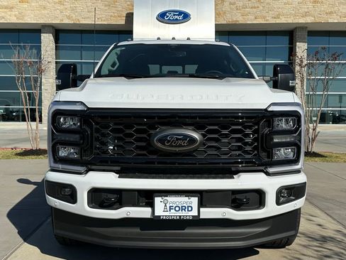 New 2026 Ford F350 Lariat w/ Black Appearance Package image 27