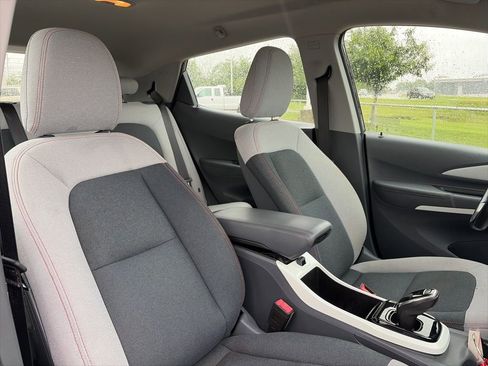 Used 2020 Chevrolet Bolt LT FWD image 26