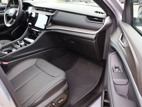 New 2026 Jeep Grand Cherokee L Limited AWD/4WD image 49