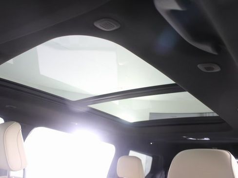 New 2025 Jeep Grand Cherokee L Limited image 9