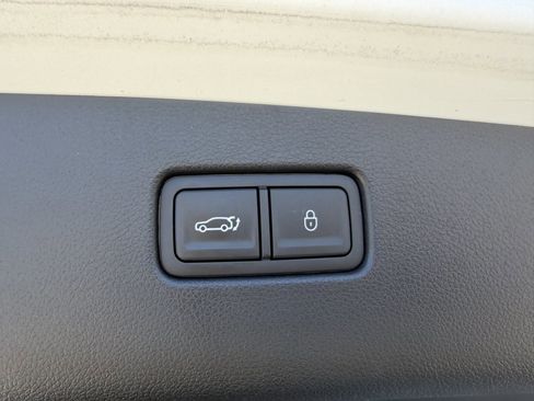 Used 2025 Genesis GV70 2.5T w/ Sport Prestige Package image 39