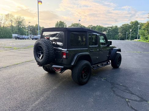 Used 2020 Jeep Wrangler Unlimited Rubicon w/ Dual Top Group AWD/4WD image 8