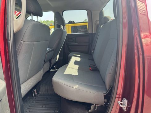 Used 2018 RAM 1500 Express AWD/4WD image 16