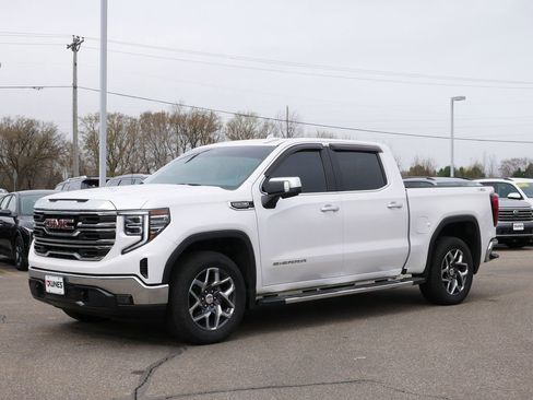 Used 2023 GMC Sierra 1500 SLT w/ SLT Premium Package image 3