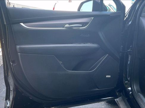 Used 2018 Cadillac XT5 Luxury w/ LPO, Wheel Lock Package FWD image 25